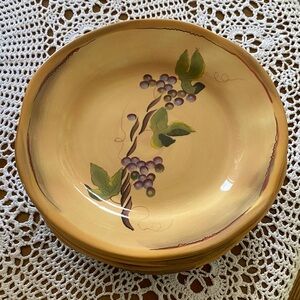 Elegant Grape Vine Dinner Plates - Set of 5